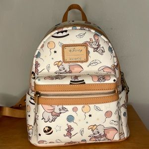 NWOT Disney Loungefly dumbo mini backpack